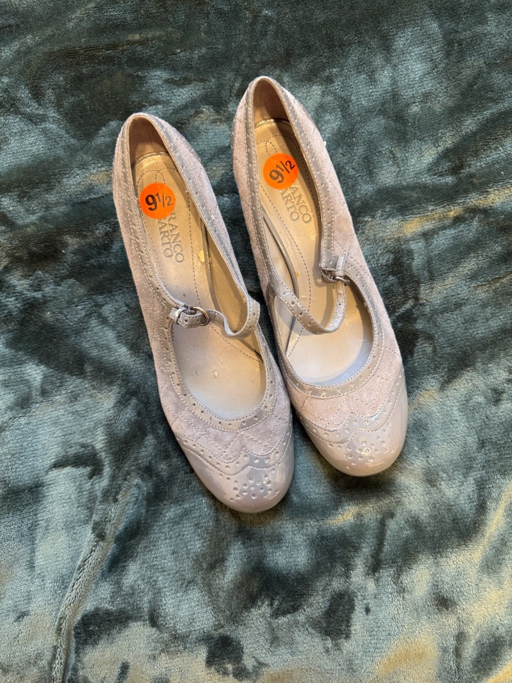 Franco Sarto Contouri Wingtip Kitten Heel